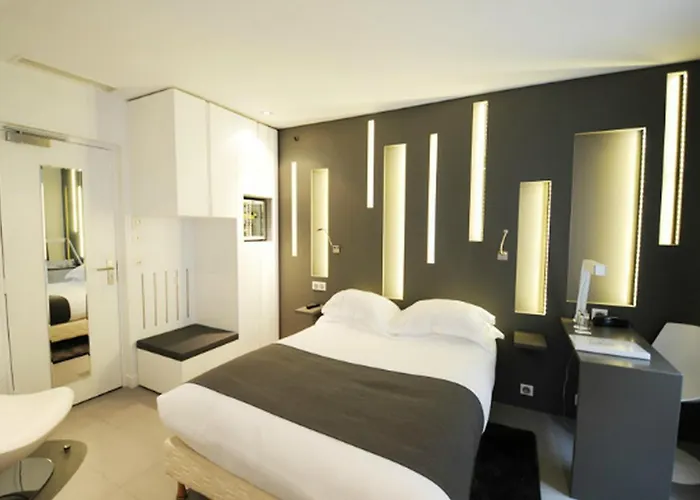 Hotel Arc de Triomphe Etoile à Paris